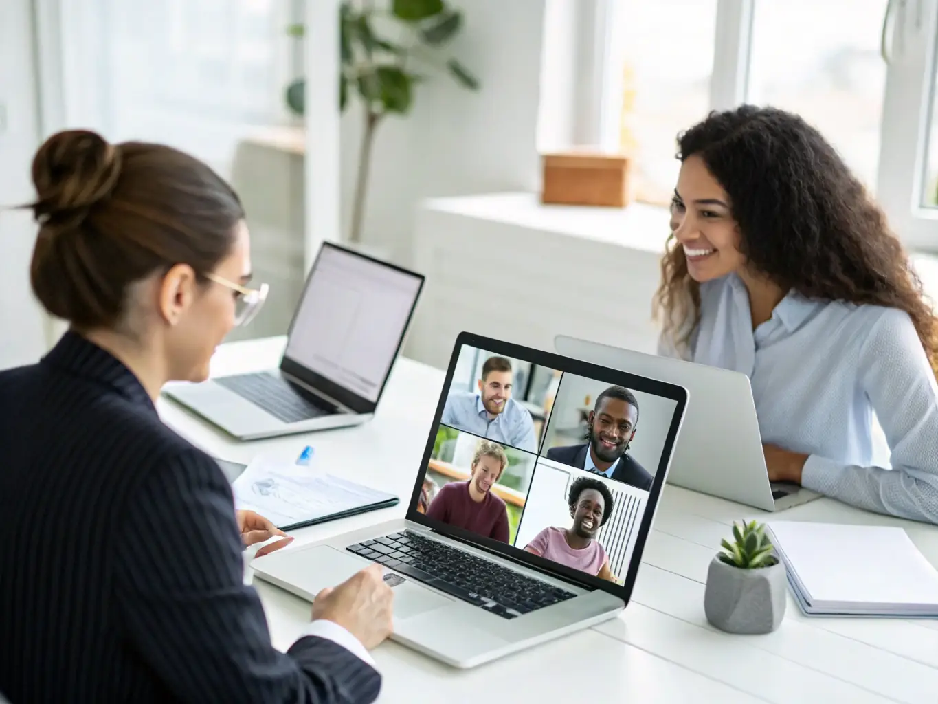 A global team of digital marketers connecting via video conference, illustrating the collaborative and international nature of Buddy4All's freelance network.